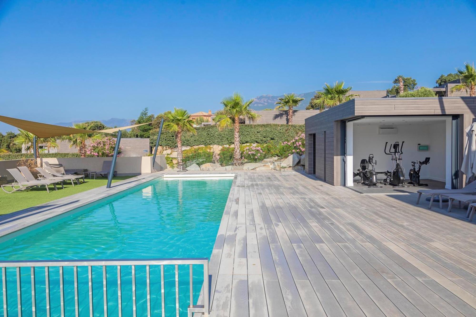 Pierre & Premium Les Terrasses D'arsella 5*